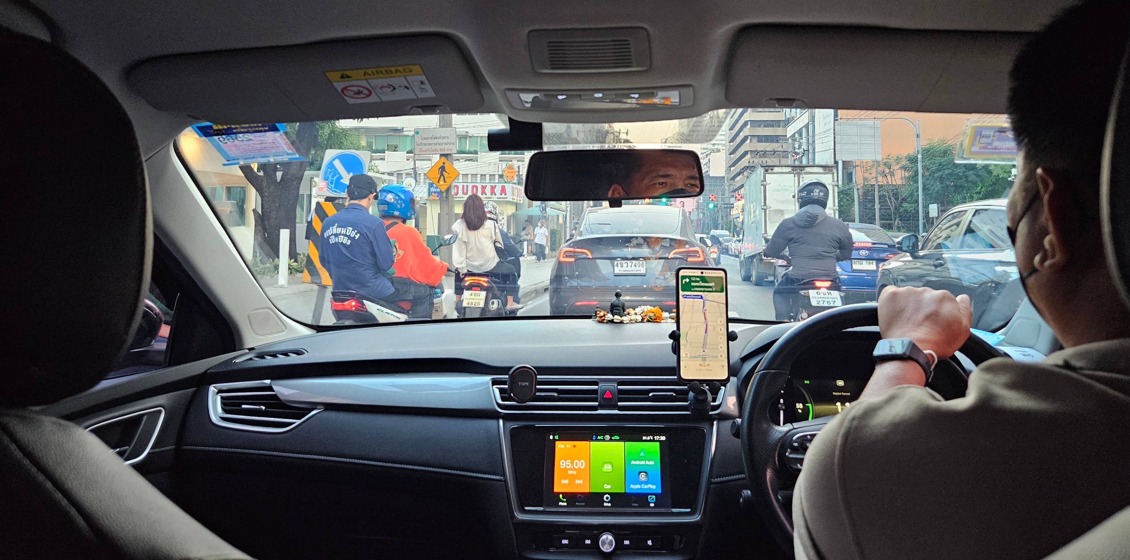 Three Nights in Bangkok, Thailand โฆ Planes, Pad Thai & Perilous Streets